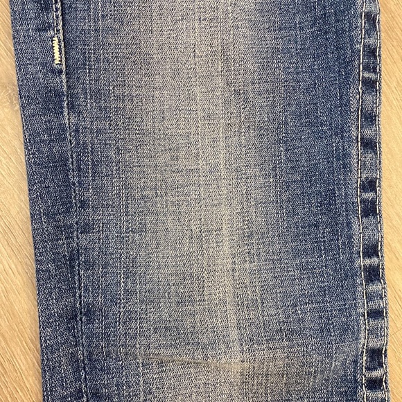 True religion denim size 25 - Picture 4 of 8